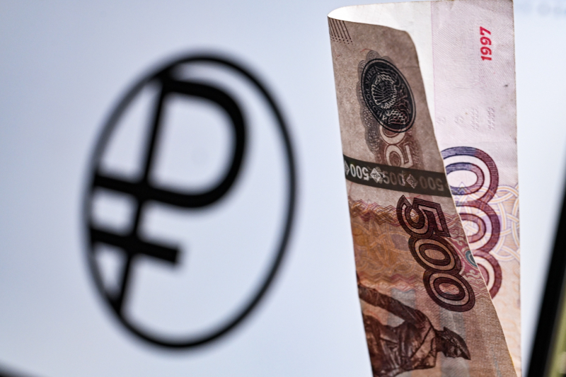 Что будет с рублем, нефтью и биржей на последней неделе октября