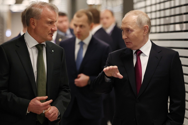 Путин приехал в штаб-квартиру "Сбера"
