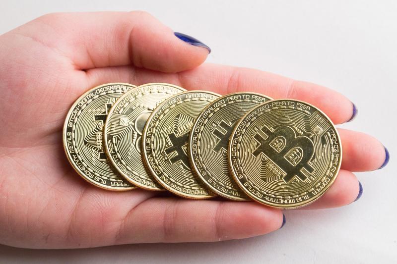 Биткоин подорожал более чем на 8%