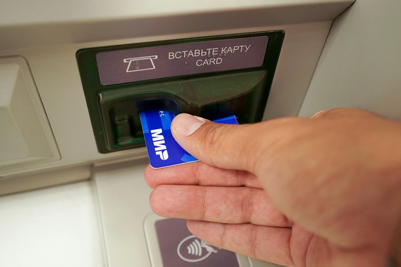 НСПК: Карты "Мир" с истекшим сроком будут работать постоянно, но с исключениями