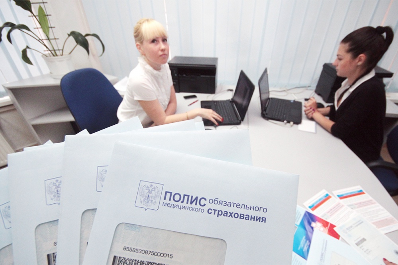 Кто должен выплачивать страховку клиенту с несколькими полисами? Разъяснение Верховного суда