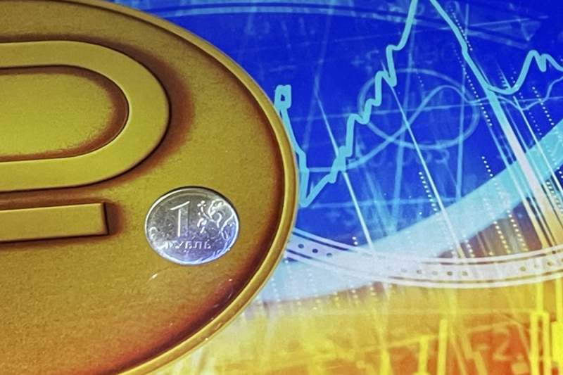 Что будет с рублем, нефтью и биржей. Прогнозы экспертов "РГ"